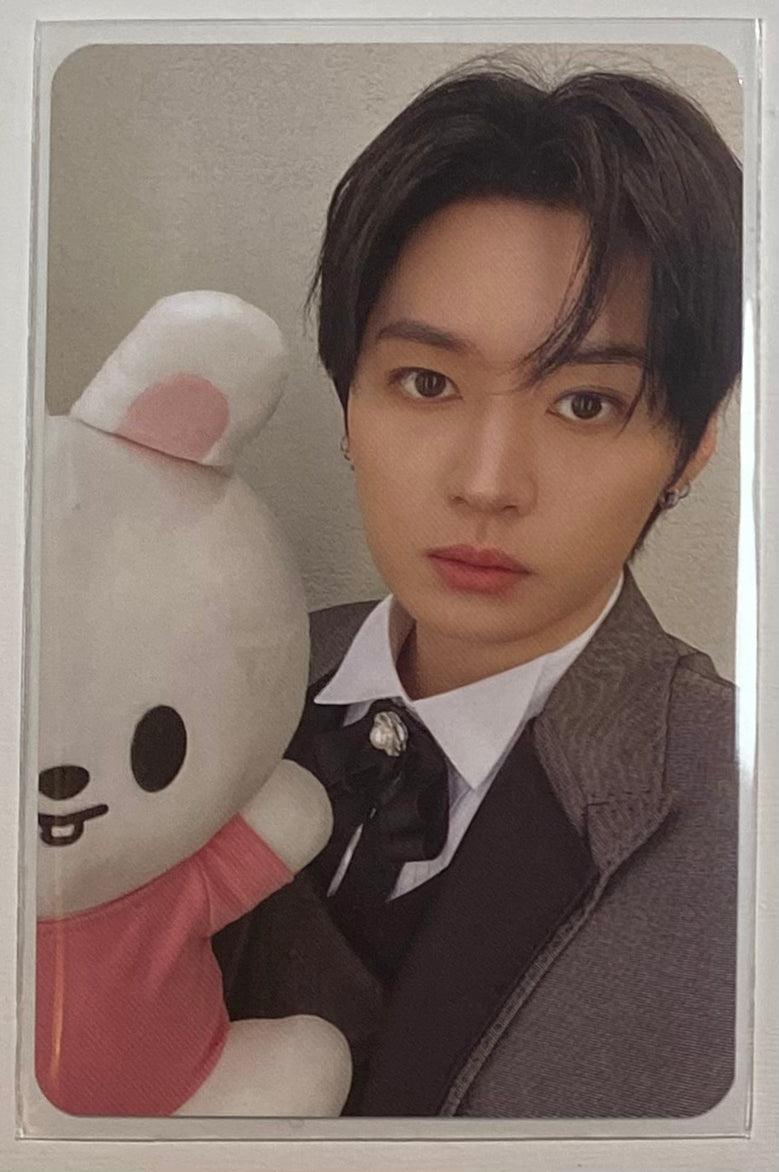 Stray Kids Lee Know SKZOO EVERYWHERE ALL AROUND THE WORLD POP-UP IN SEOUL Offline POB Photocard