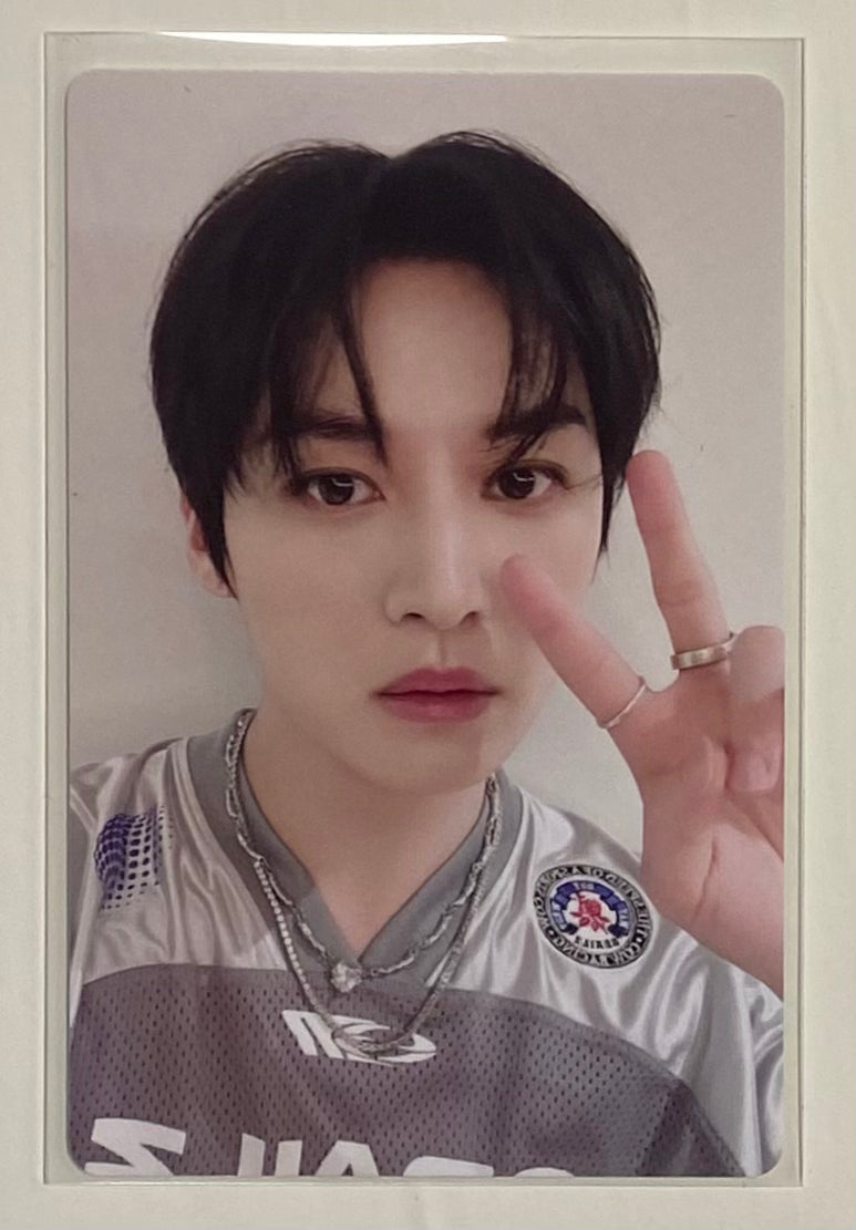 Stray Kids Lee Know DominATE SEOUL World Tour Blu-ray Apple Music POB Photocard