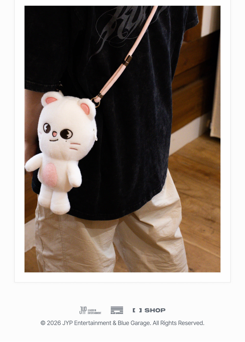 [PREORDER] [SHIPS IN SEPT-OCT] Stray Kids - World Tour [RUN IT SEOUL] OFFICIAL MD - SKZOO PLUSH CROSS BAG (SKZOO Choice)