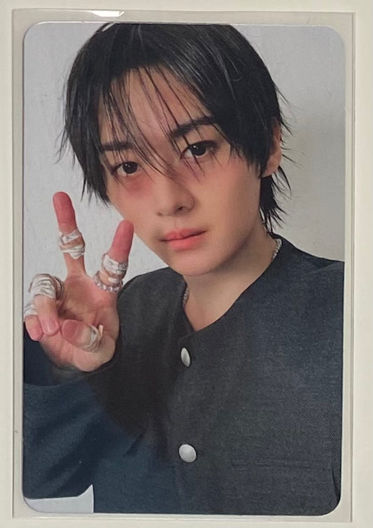 Stray Kids Lee Know Karma Accordion POB Photocard