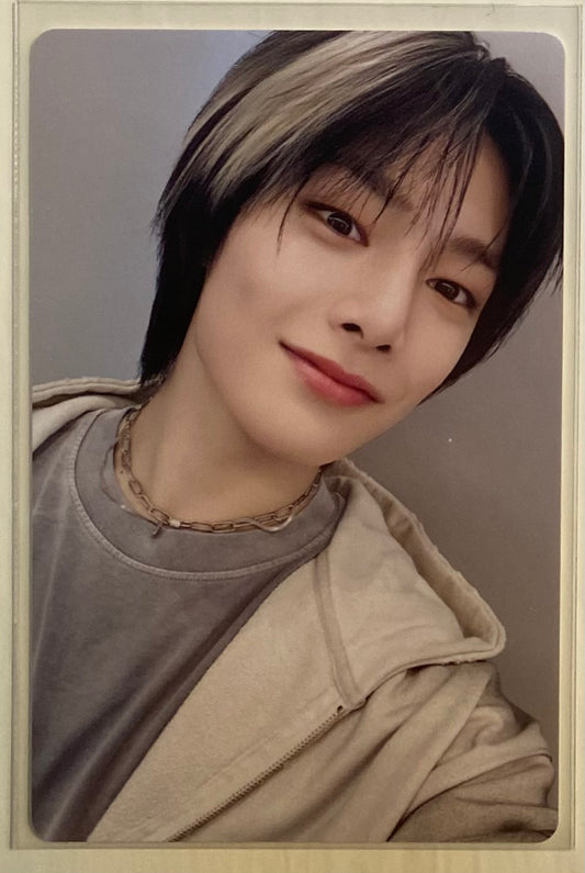 Stray Kids I.N DominATE SEOUL World Tour Blu-ray Apple Music POB Photocard