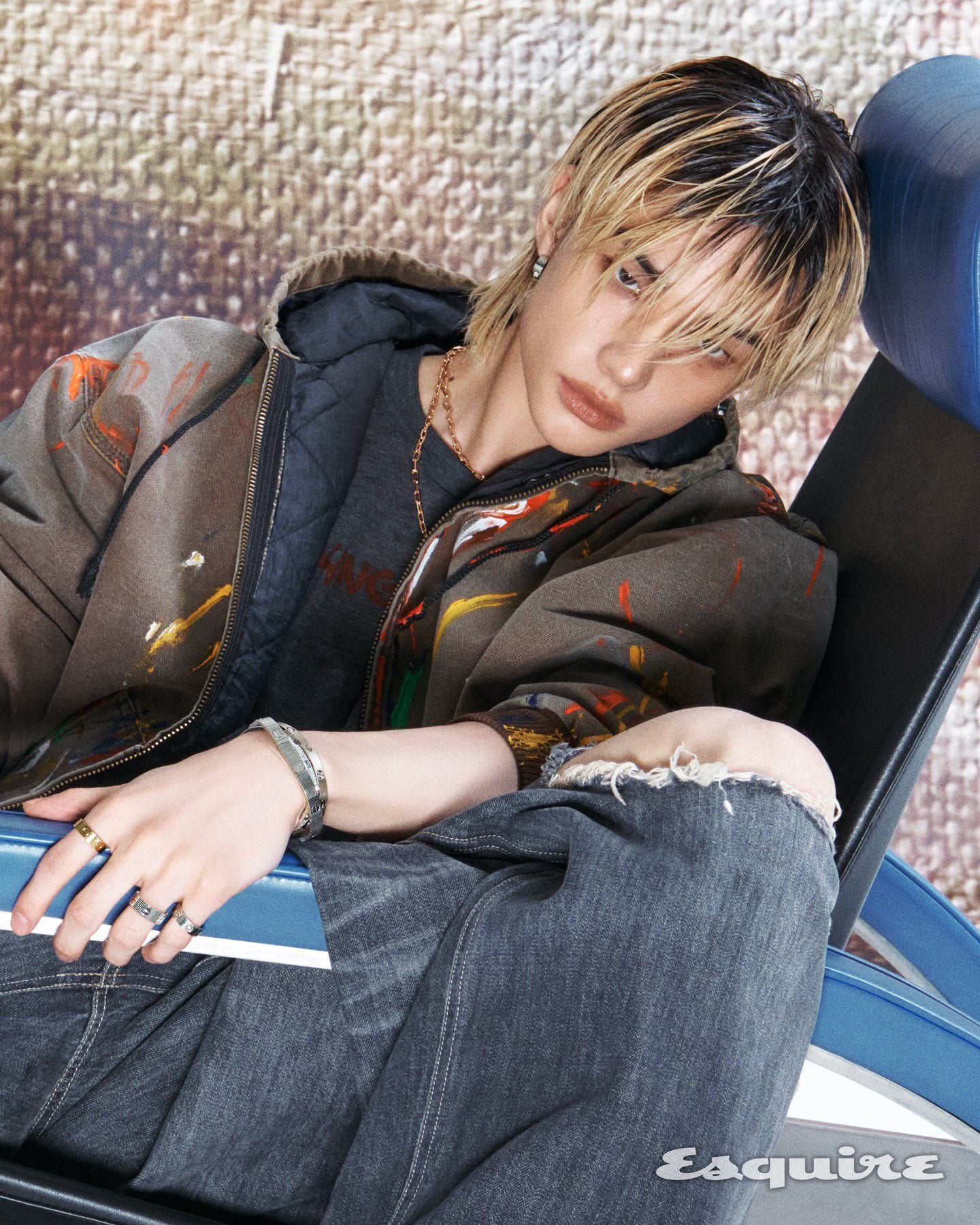 [ON DEMAND] ESQUIRE KOREA - January 2026 [RANDOM Cover: NAM JOO HYUK, Main Content: STRAY KIDS HYUNJIN]